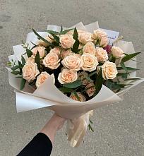 Букет Кремовые розы Латте в Дубовицах