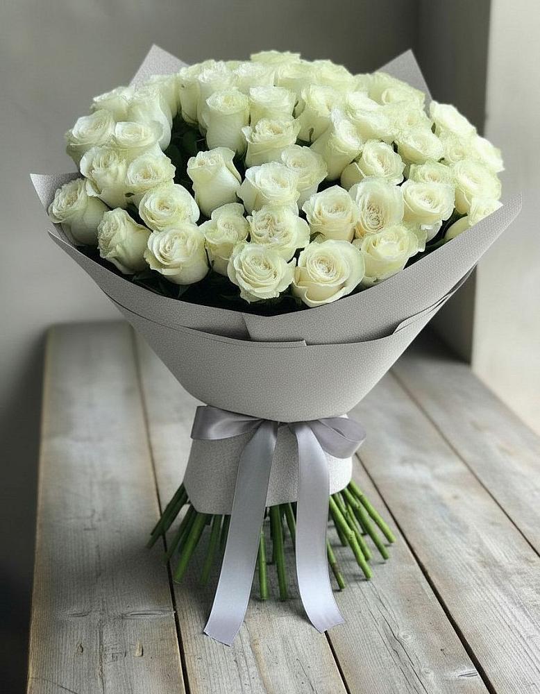 Букет 35 Белых роз в Дубовицах