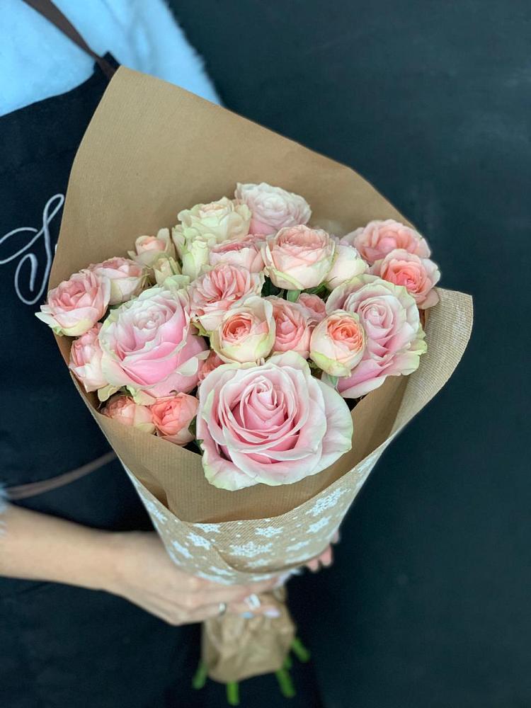 Букет цветов из: Хризантемы и Розы в Дубовицах