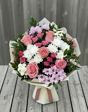 Букет цветов из:  Альстромерии, Гвоздики, Розы и Хризантемы в Дубовицах