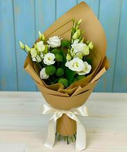 Букет цветов из:  Хризантемы и Лизиантусы #REPLACE_PRED# Дубовицах