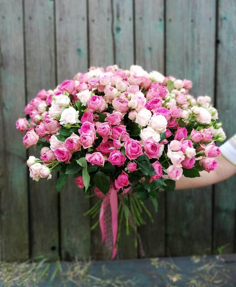 Букет Розовые кустовые розы Натали и Лав Лидия в Дубовицах