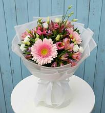 Букет цветов из:  Герберы, Альстромерии и Лизиантусы в Дубовицах