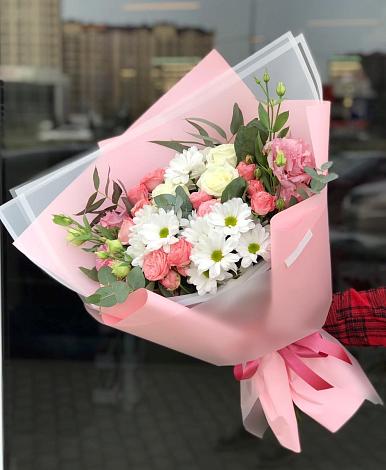 Букет цветов из: Розы, Лизиантусы и Хризантемы в Дубовицах